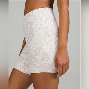 Lululemon Align high rise short 6”
